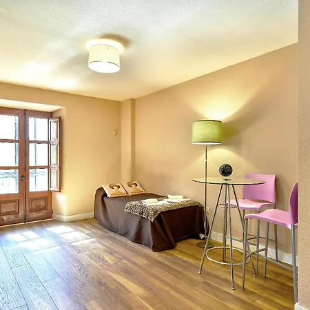 Vut San Pablo 31 Apartamento *